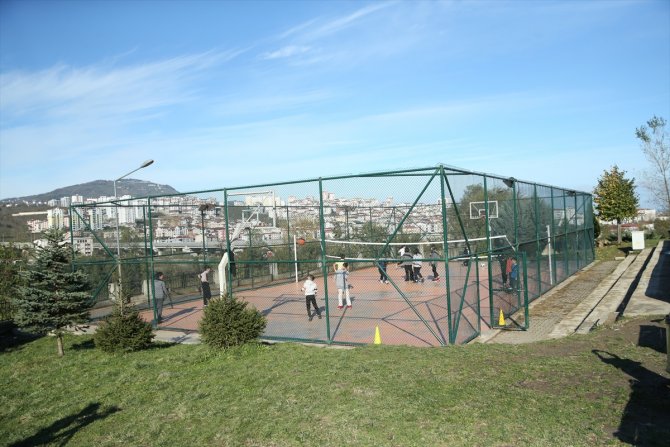 Beden eğitimi dersi için kapalı alan isteyen öğrenciye Bakan Özer'den sevindiren haber