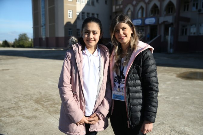 Beden eğitimi dersi için kapalı alan isteyen öğrenciye Bakan Özer'den sevindiren haber