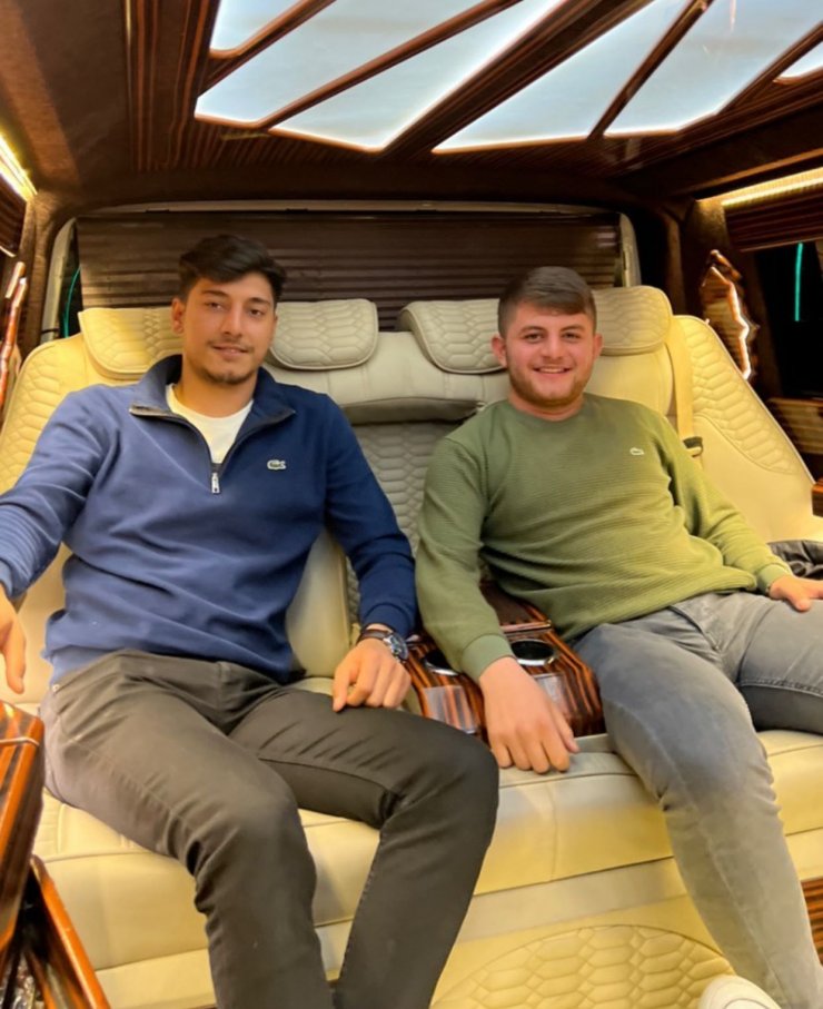 Rize'de 2 gencin öldüğü kaza, kamerada