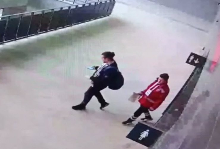 Suç aletlerini stada sokanlar kamerada