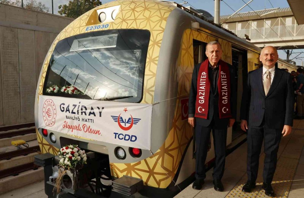 55 günde Eğiste Hadimi Viyadüğü ile birlikte 12 eseri hizmete sunuldu