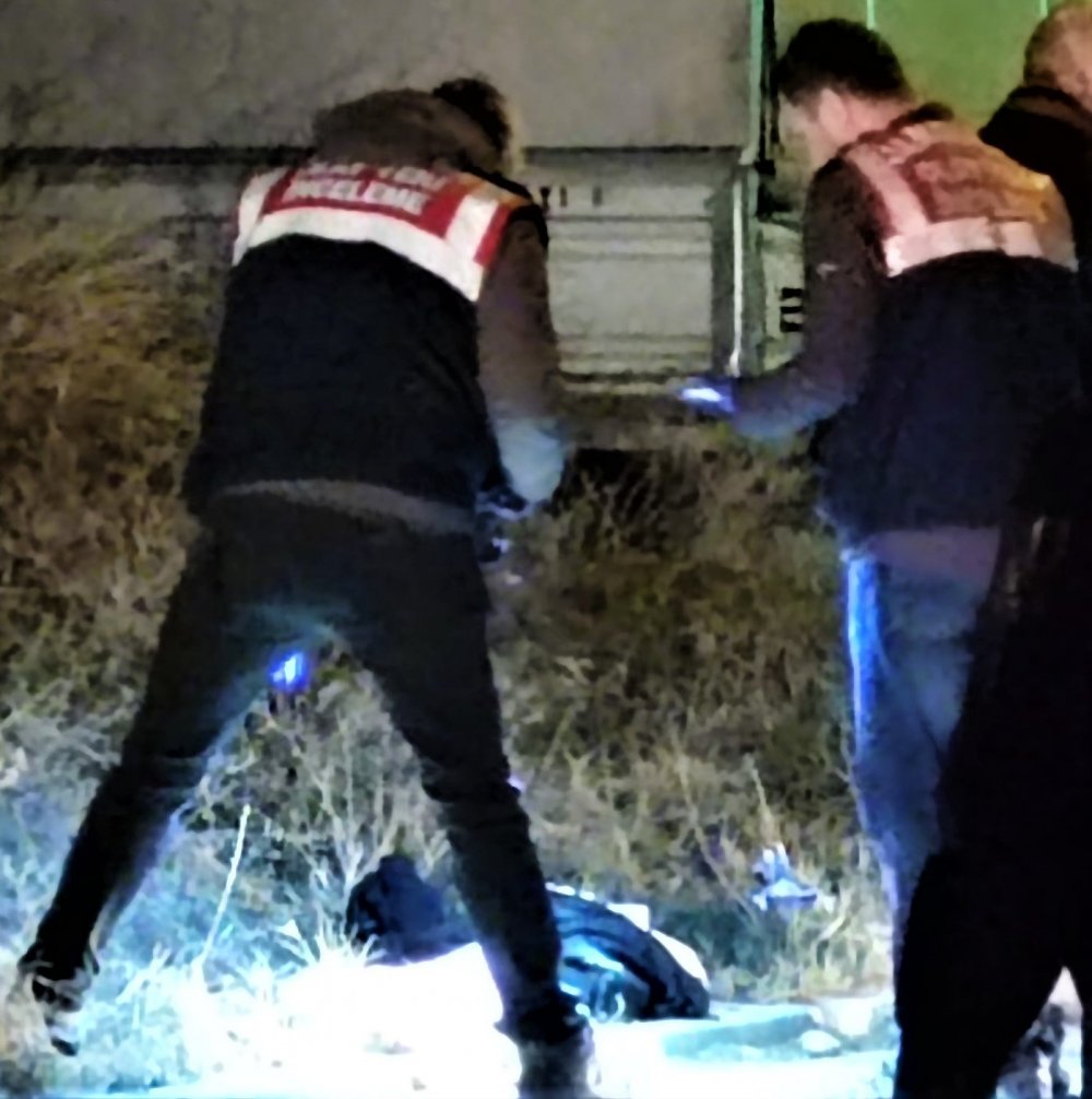 Kadın cinayeti! Saçından sürüklediği karısını başını keserek öldürdü