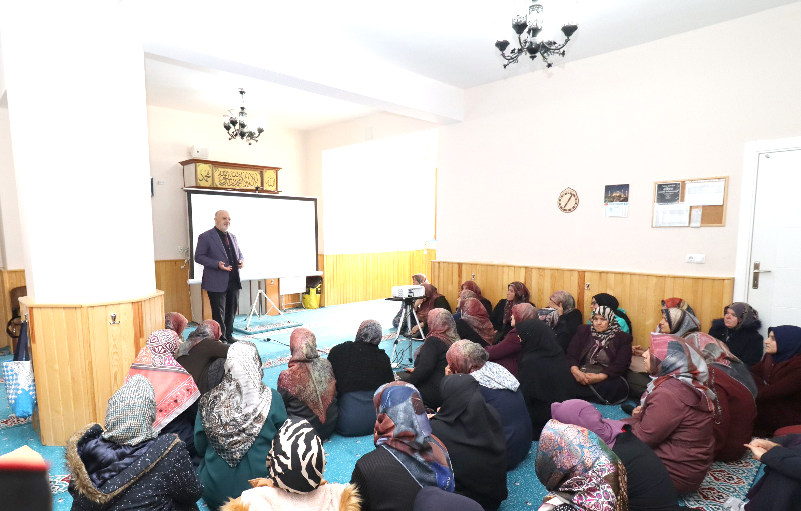 mutlu-aile-huzurlu-toplum-1.jpg