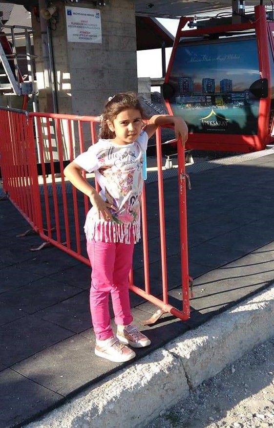 Sınıf arkadaşının öldürdüğü 12 yaşındaki Fatmanisa, toprağa verildi