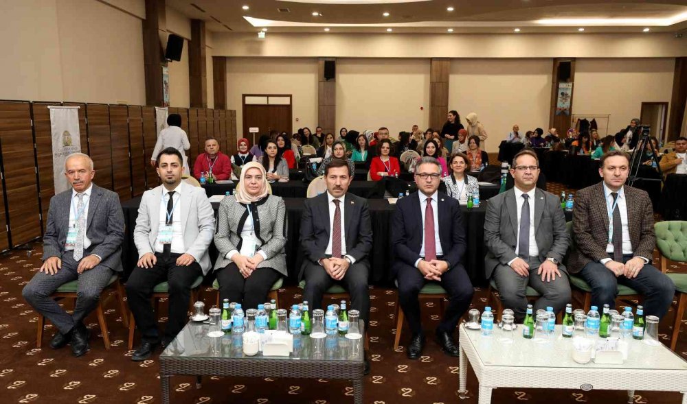 Karatay Belediyesi ev sahipliğindeki “1. Uluslararası Selçuk Sağlık Bilimleri Kongresi”