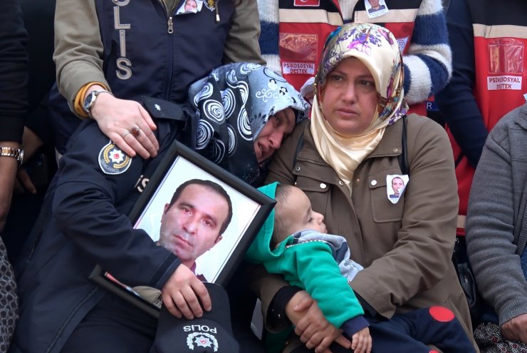 Doğum gününde şehit olan komiser yardımcısı, toprağa verildi