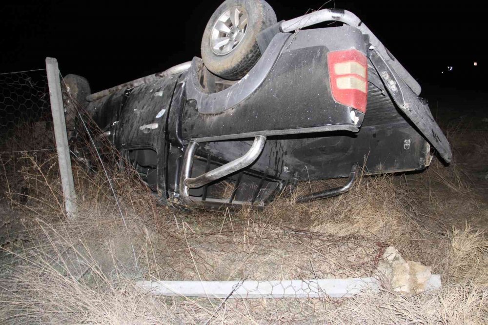 Konya’da kontrolden çıkan kamyonet takla attı: 1 ölü, 1 yaralı