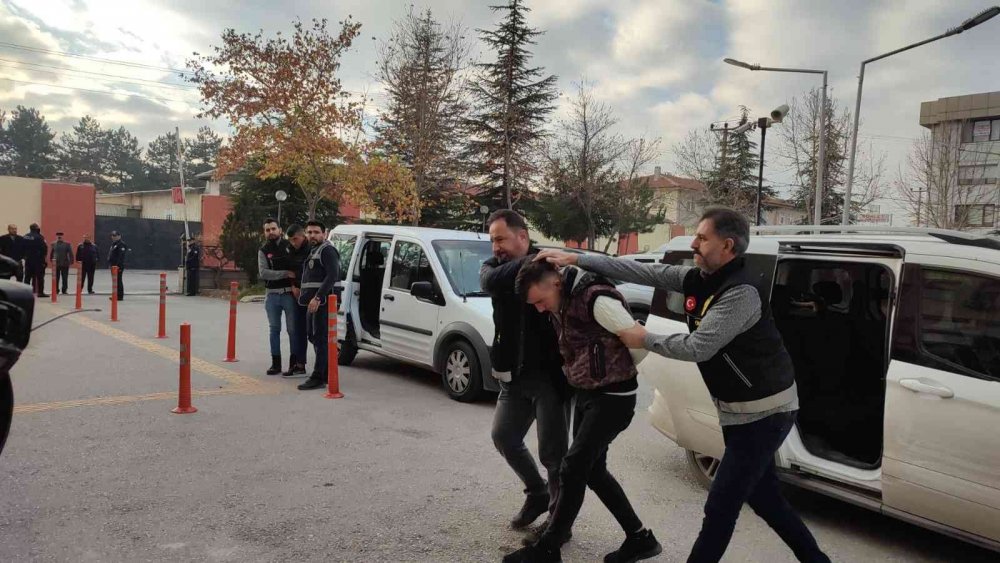 Yakınları cinayet zanlılarını böyle ‘teskin’ etti: "Kafanı eğme Serkan"