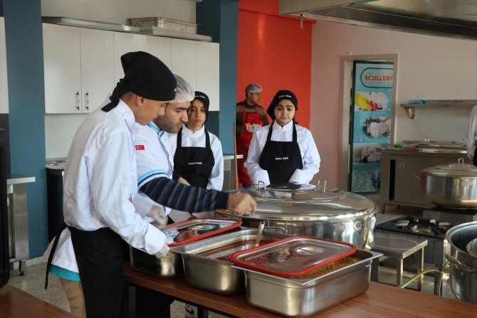 15 bin 269 öğrenciye ücretsiz yemek dağıtıldı