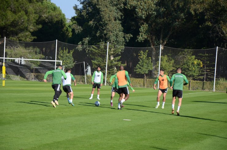 Konyaspor Teknik Direktörü İlhan Palut'tan transfer açıklaması