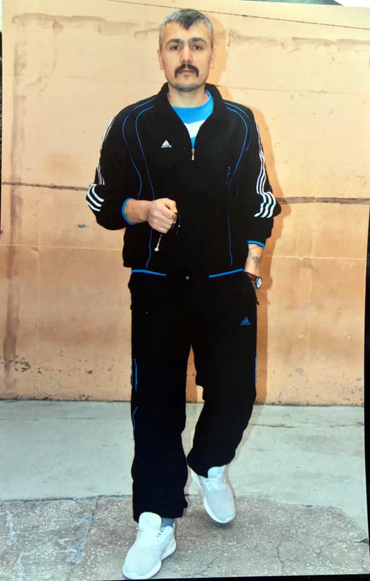 Yakalama kararı bulunan şüpheli "teslim ol" çağrısına uymadı, polisle girdiği çatışmada öldü