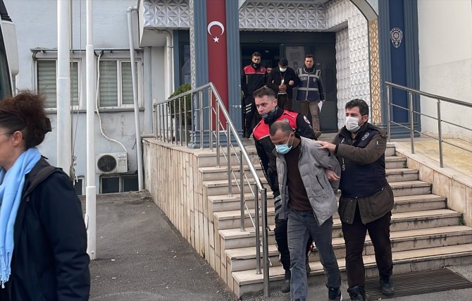 Bursa merkezli fuhuş operasyonu! 12 şüpheli adliyede