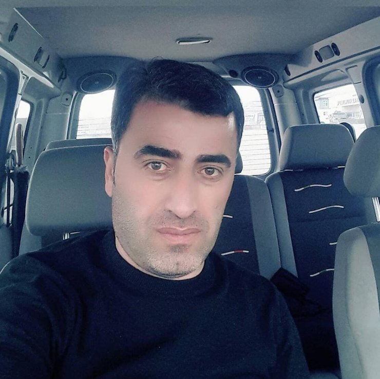 İki kişiyi öldürüp intihar etmişti, ölen 3 kişi toprağa verildi