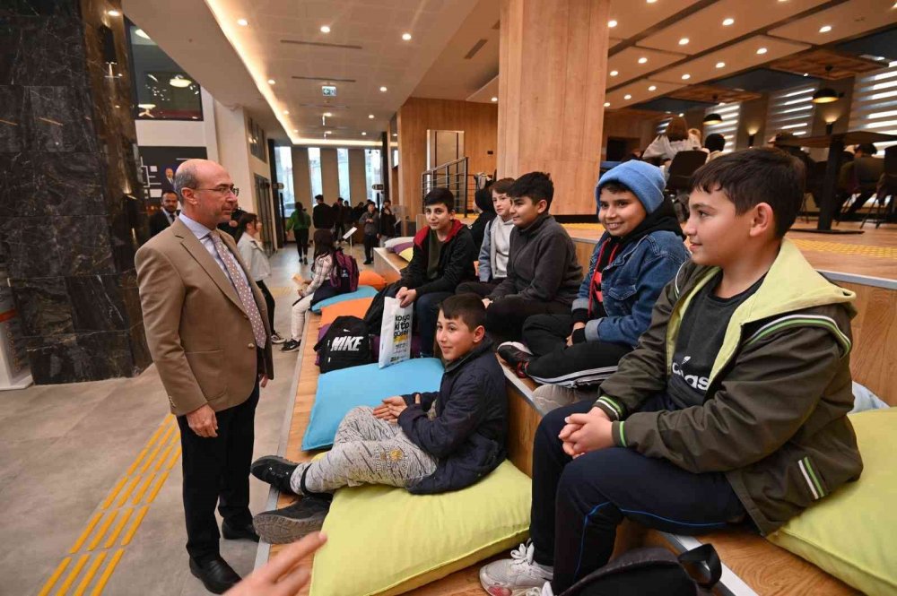 Türkiye'nin en fazla kütüphanesine sahip ilçesi Selçuklu'da bir hizmet daha