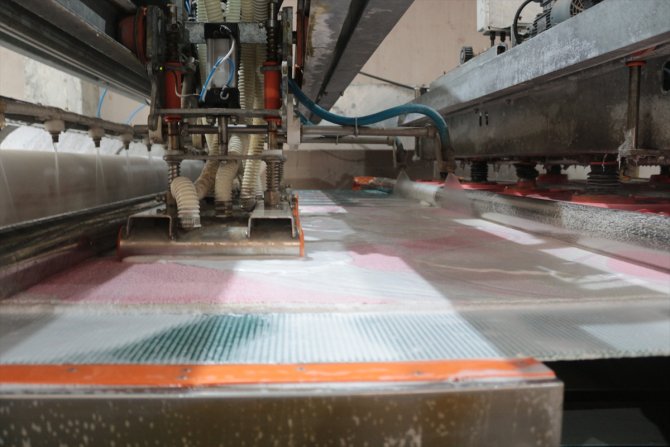 Konya'da 22 yıllık halı yıkama firması sektörde fark oluşturacak