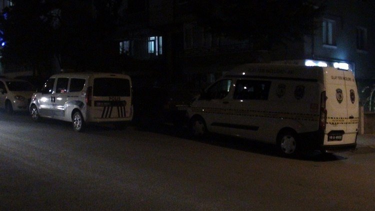 Ustasını tıraş ederken kurşunların hedefi oldu