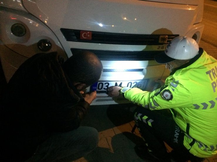 Sahte plakayla yolculuk yapıyordu ama...