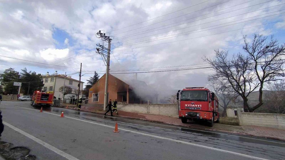 Konya'da müstakil evde yangın