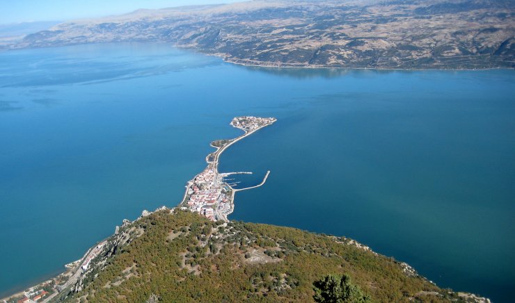 Eğirdir ve Beyşehir göllerinde ekokırım: 4 balık türü yok oldu, 6 tür tehdit altında