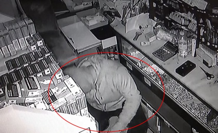 Marketten 100 bin TL'lik hırsızlık yaptılar