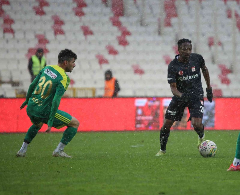Sivasspor kupada üst tura yükseldi