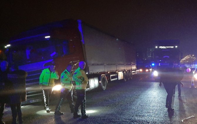 Direksiyon başında kalp krizi geçiren sürücü hayatını kaybetti