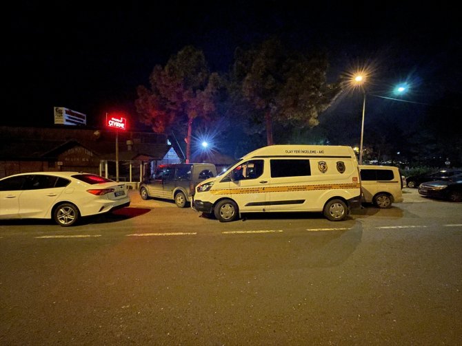 Kocaeli'de bir kadın tabancayla vurularak öldürüldü