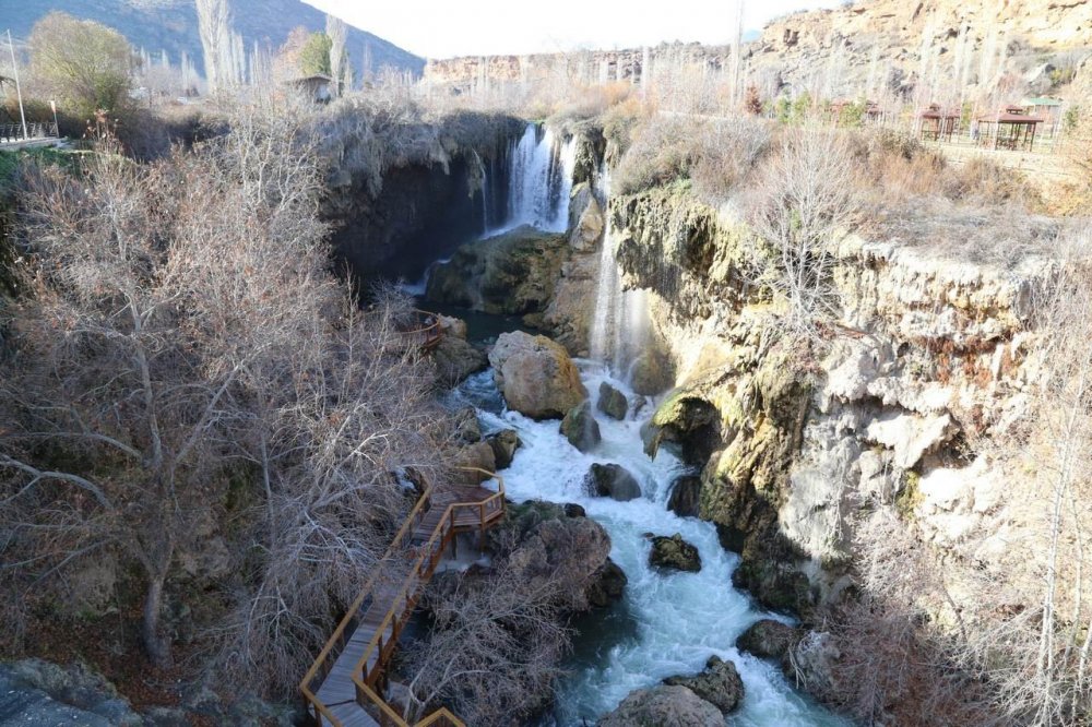Konya'da ziyaretçileri kendine hayran bırakan doğa hazinesi