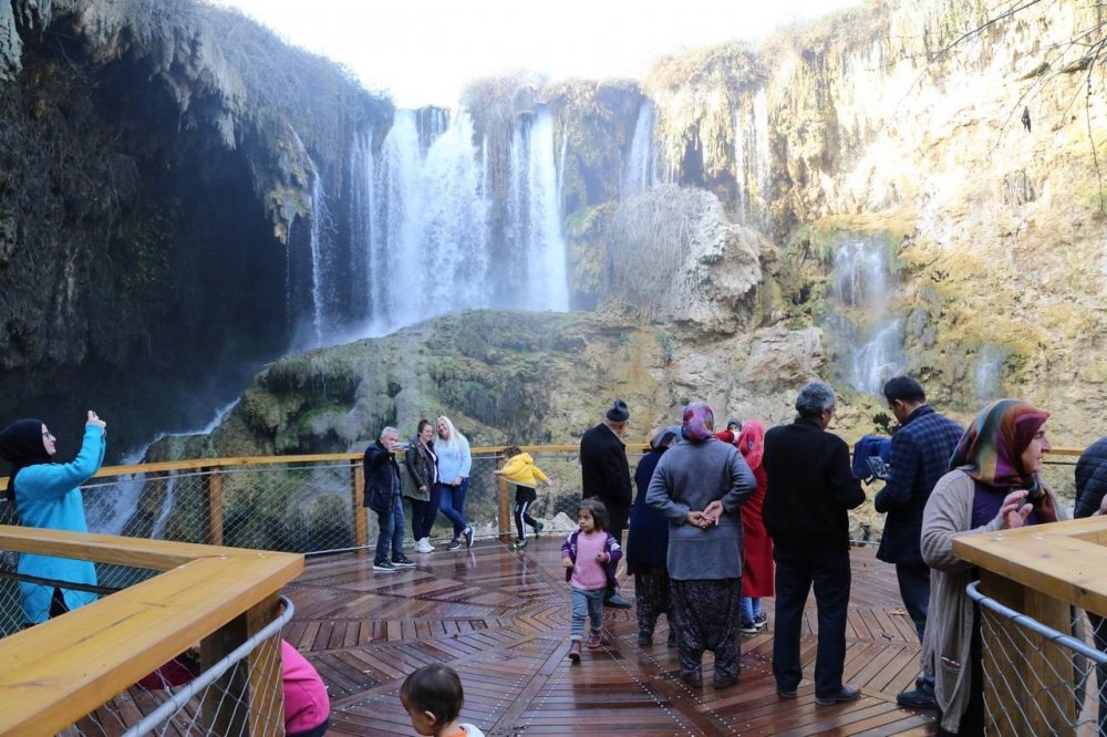 Konya'da ziyaretçileri kendine hayran bırakan doğa hazinesi