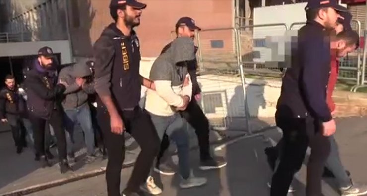 ‘Kupon kazandınız’ vaadiyle 5 milyon TL dolandırdılar