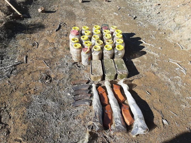 Eren Abluka Sonbahar Kış-18 Operasyonu’nda 445 kilo esrar ele geçirildi