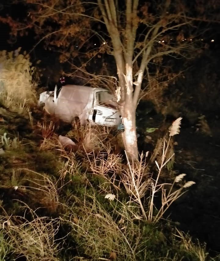 Minibüsün tarlaya uçtuğu kazada 22 yaşındaki genç hayatını kaybetti