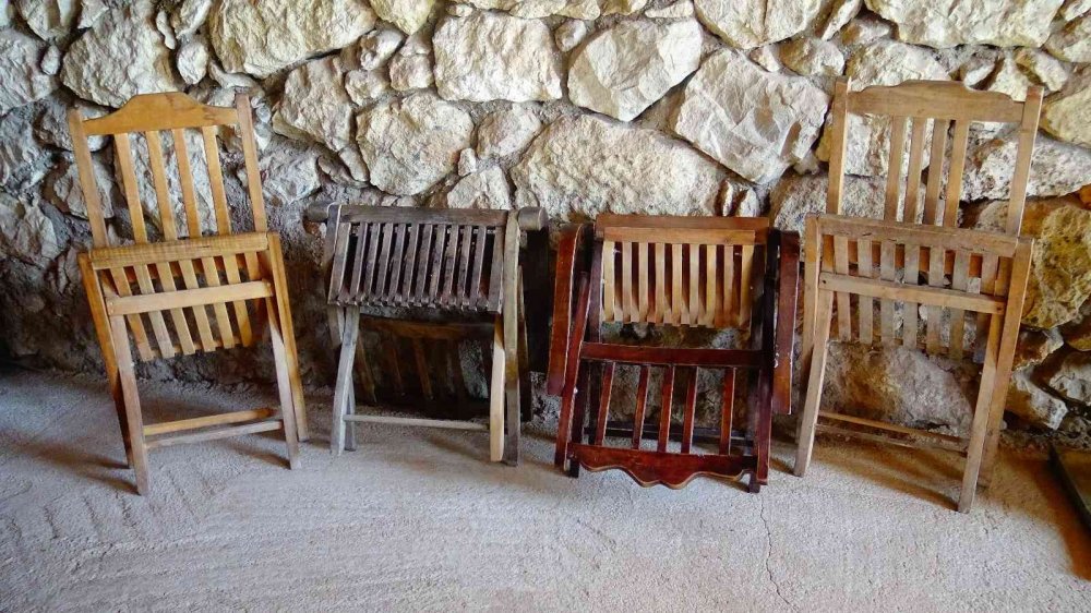 Ömürlük ahşap sandalyelerin geçmişi 74 yıl öncesine dayanıyor