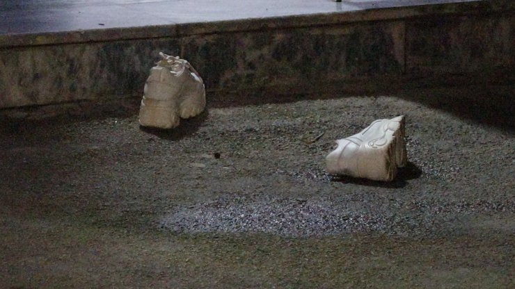 Ayrılmak isteyen kuzeni ile yengesini vurdu!