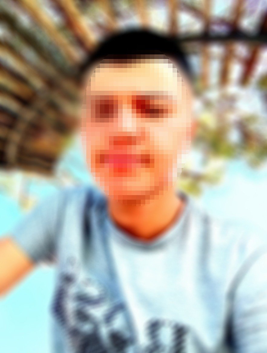 İki öğrenci arasında bıçaklı kavga! 17 yaşındaki Erman Demiroğlu öldü