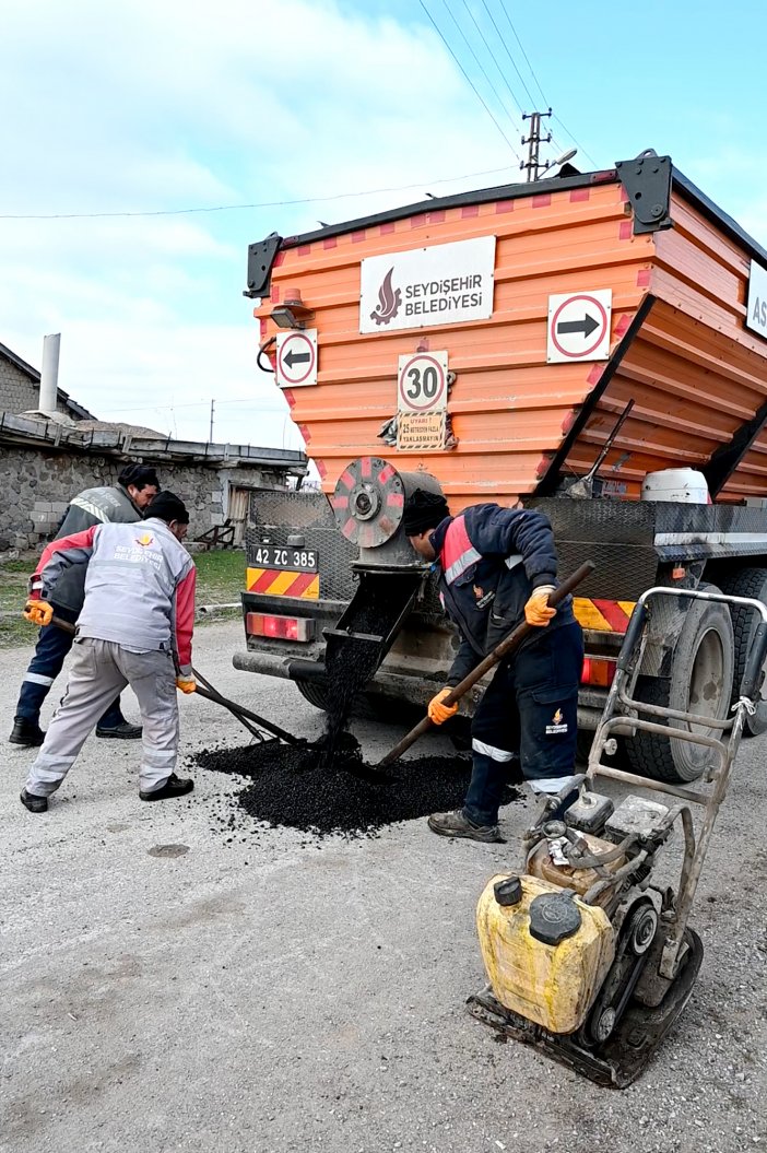 seydisehirde-ekipler-sahada-1.jpg