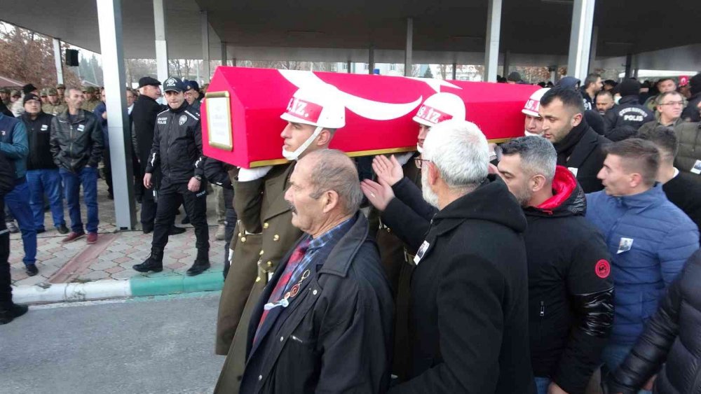 Konya'daki kazada şehit olan Astsubay Harun Uğur Malatya'da toprağa verildi