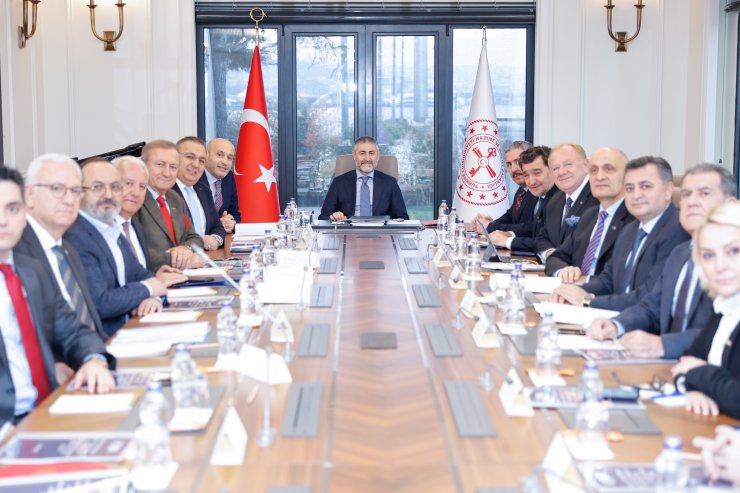 Bakan Nebati, TİM yönetim kurulu üyeleri ile bir görüşme gerçekleştirdi