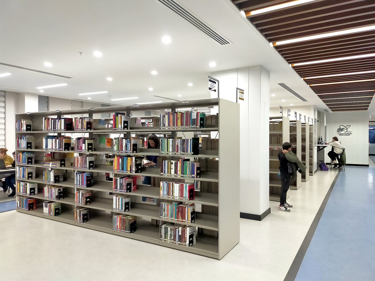 kazandirilan-yeni-nesil-sehir-kutuphanesi-4.jpg