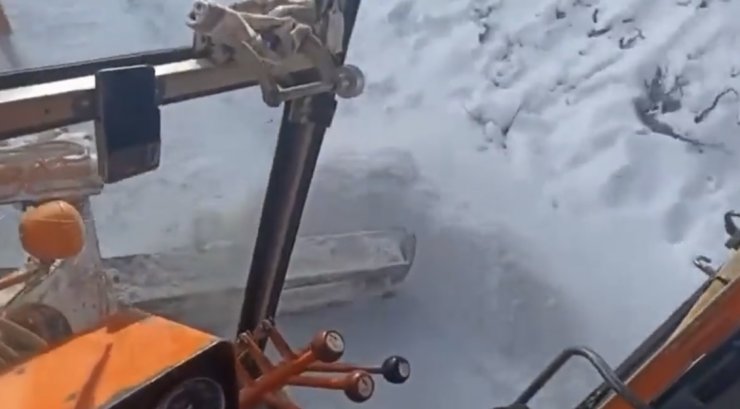 Tunceli’de kar yağışı nedeniyle 15 köy yolu ulaşıma kapandı