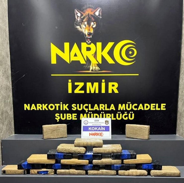 Yabancı bandıralı kargo gemisine baskın