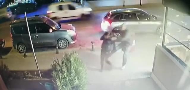 Konya'da restoran çıkışı tekme tokat dövüldü