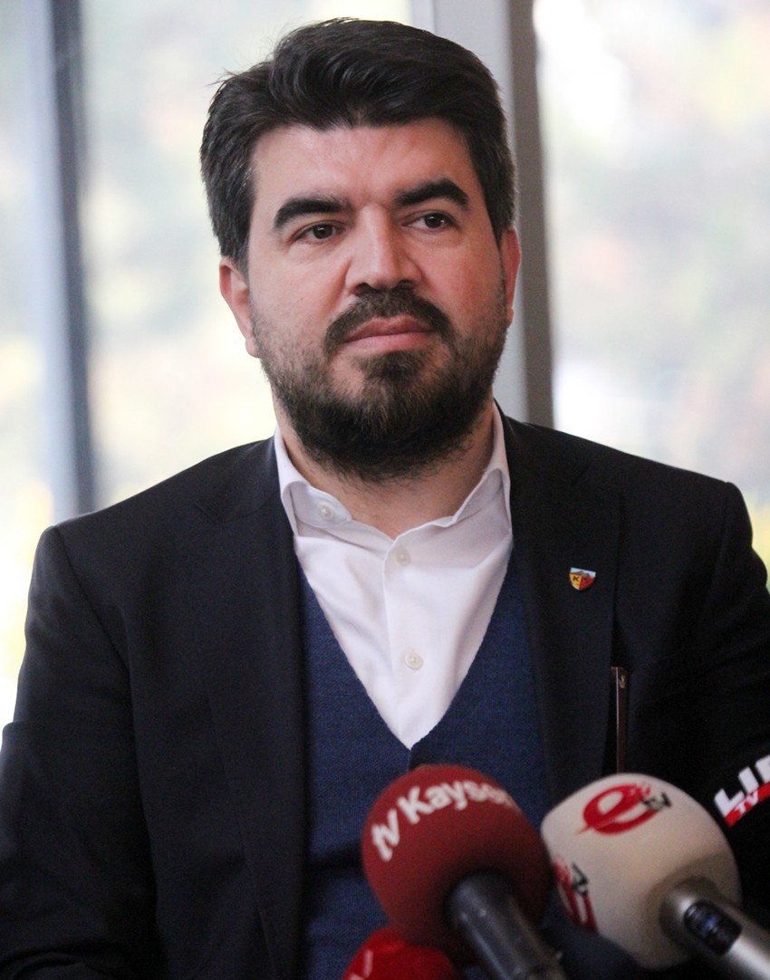 Basın sözcüsünden futbolculara "ruhsuz" göndermesi