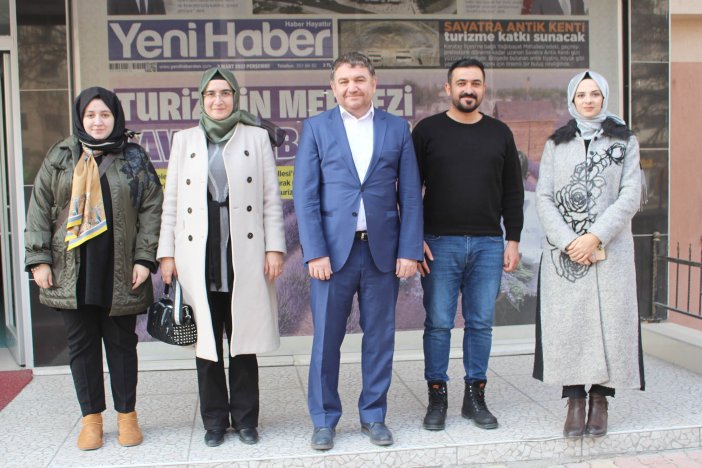 ak-parti-konya-kadin-kollarindan-gazetemize-ziyaret-1.jpg