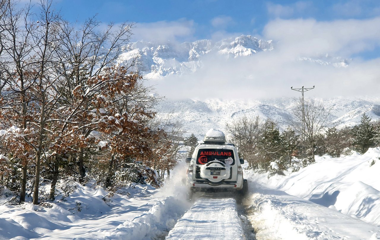 konyada-112-acil-ekipleri-yuzbinlerin-imdadina-yetisti-4.jpg