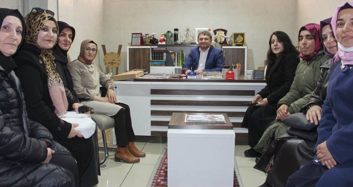selcuklu-kadin-teskilati-gazetemizi-ziyaret-etti-2-001.jpg