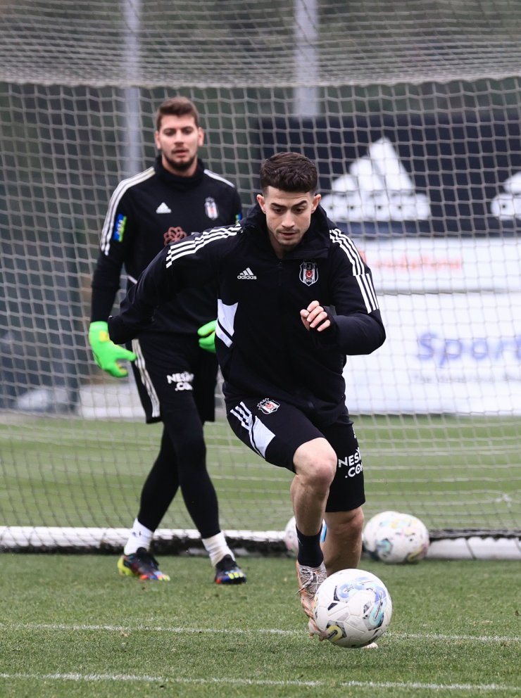 Beşiktaş’a Konyaspor maçı öncesi başkandan moral ziyareti