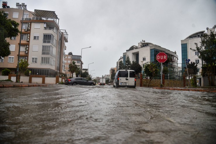 Antalya'da metrekareye 173 kilo yağmur düştü