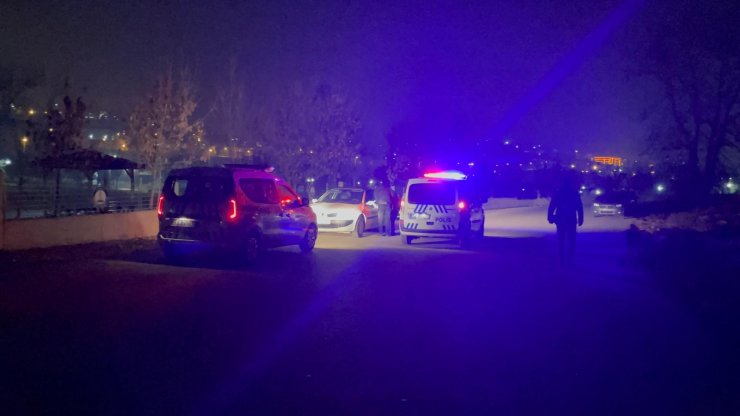 Boş arazide kurşunlanmış ceset bulundu