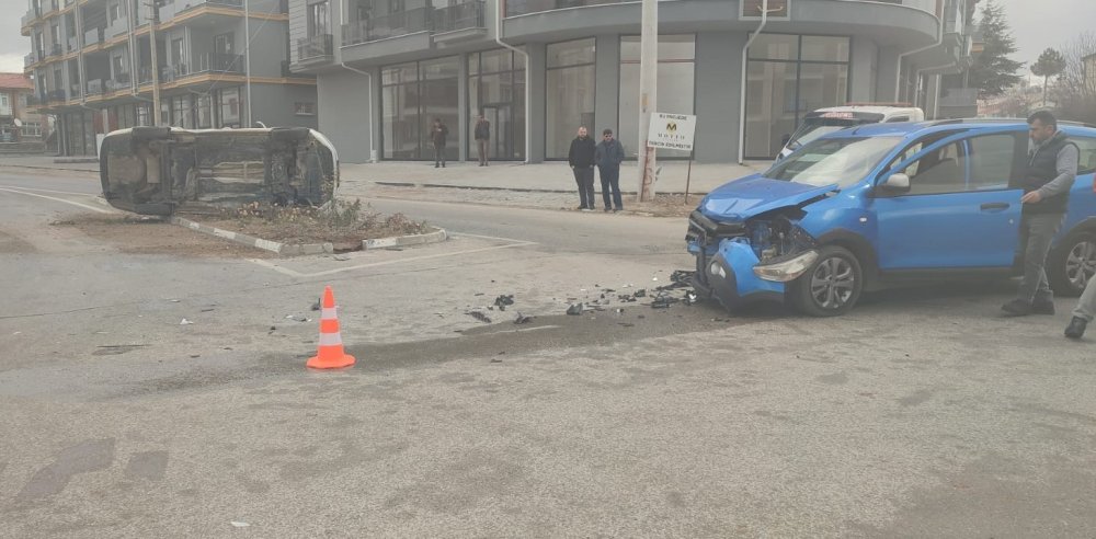 Konya’da 3 ayrı trafik kazası! Yaralılar var